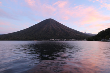 奥日光　中禅寺湖と男体山