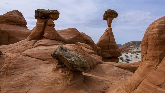 MoCo Tracking Time Lapse of Toadstool Hoodoos in Utah -Long Shot-