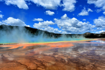 Fototapeta premium Grand Prismatic Pool in Yellowstone National Park