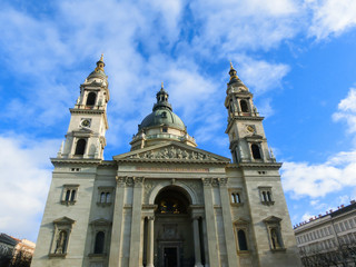 Fototapeta na wymiar St Stephen's Basilica in Hungary