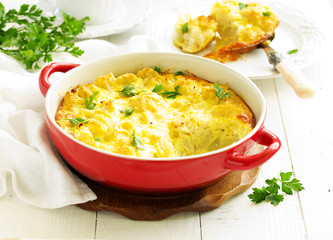 Baked cauliflower with cheese.