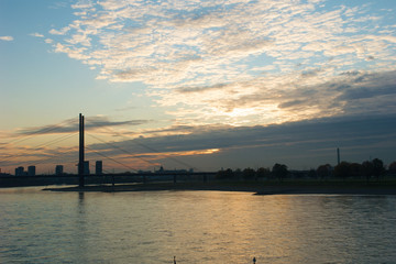 Rhein bei D&uuml;sseldorf