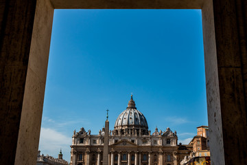 Le dôme de la Basilique Saint-Pierre du Vatican