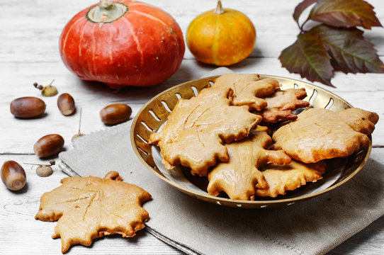 Symbolic autumn cookies