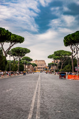 Naklejka premium Dans les rues de Rome, Le Colisée