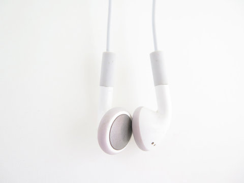 auriculares blancos