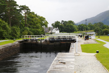 Fototapeta premium Neptune’s Staircase, Banavie Schleußentreppe Schleuße bei Fort William in Schottland