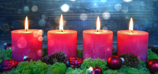 rote Adventskerzen - Christmas background Candles
