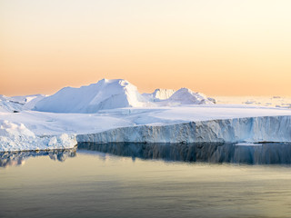 gletsjers zijn bij Groenland icefjord