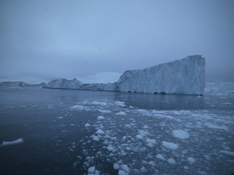 icebergs are on the arctic ocean