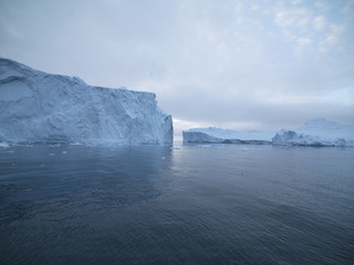 Fototapeta na wymiar beautiful icebergs are melting on arctic ocean