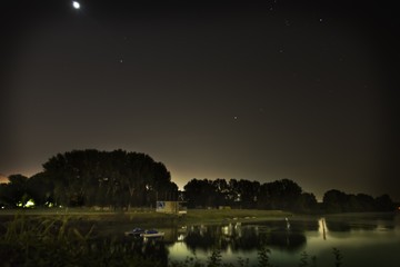 Naklejka premium night lake