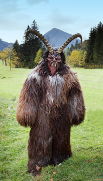 Krampusmasken Bilder – Durchsuchen 862 Archivfotos, Vektorgrafiken und