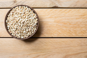 Millet seeds in can