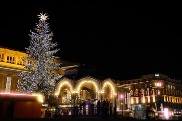 Weihnachtsmarkt Stuttgart Schlossplatz