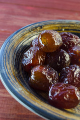 figs on a plate