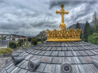 Lourdes, cupola della basilica del Rosario