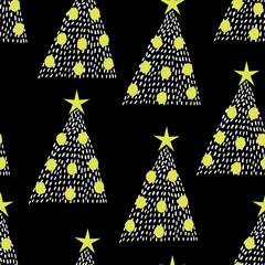 Seamless pattern with hand drawn Christmas trees in white and gold on black background.
