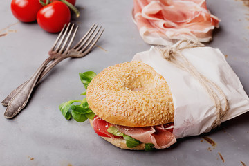 Bagels with Prosciutto