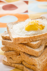 Fototapeta na wymiar Egg fresh and fragrant toast breakfast.