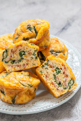 Egg muffins with spinach and bacon