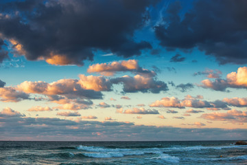 Obraz premium Sunset dramatic sky clouds