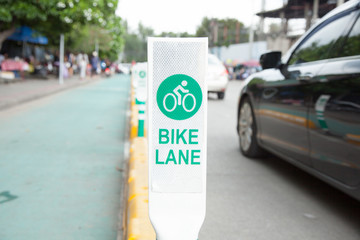 Bike lane, road for bicycles in the city (bicycle, sign, traffic