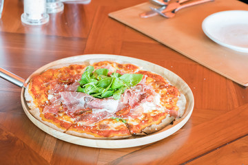 Pizza with ham
