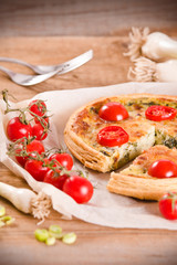 Leek and tomato quiche. 