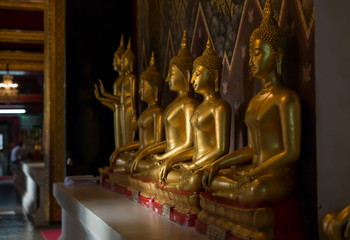 Fototapeta premium Buddha image