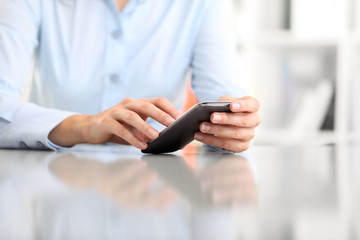 hands with cell phone