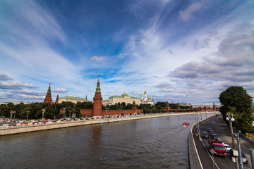 views of the Moscow Kremlin/ View of the Moscow Kremlin and Kremlin embankment