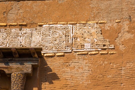 фрагмент отделки стен  города Сарай-Бату  на  берегу реки Ашулук 