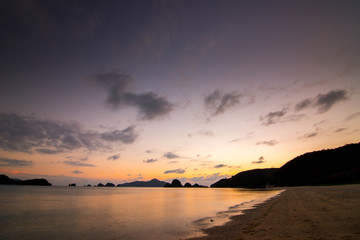 ビーチ　沖縄県　座間味村　阿真ビーチ　夕景