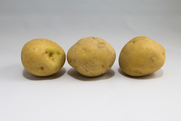 並んだジャガイモ