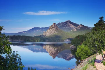 Poster de jardin Nature Picturesque landscape of mountain lake