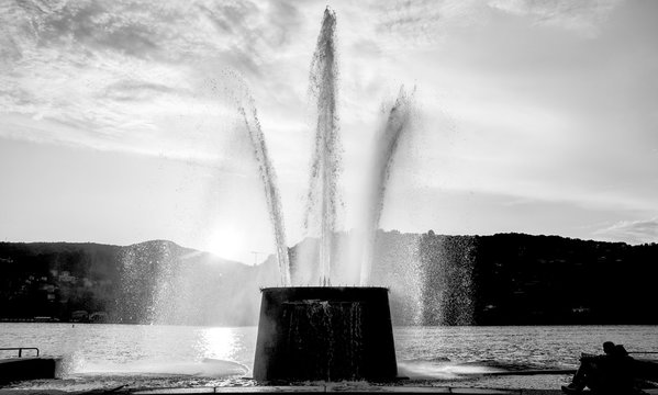 La fontana in viale Geno a Como