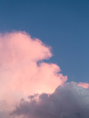 beautiful sky with clouds in the evening