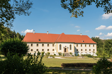 Fototapeta na wymiar Palace Ehrenfels on Swabian Alb
