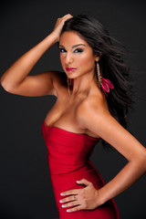 Naklejka premium brunette in red dress