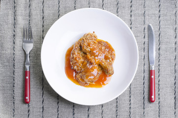 fried chicken with chilli sauce