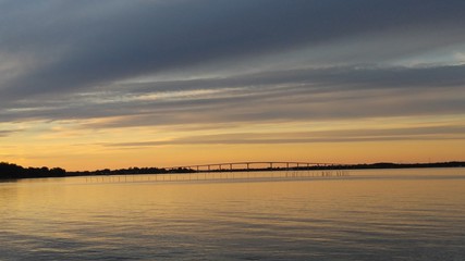 Fototapeta na wymiar Bay Sunset