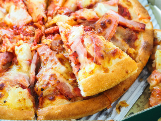 Pizza, Hawaiian
