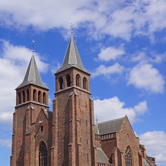 Fototapeta na wymiar St. Walburgiskerk in ARNHEM ( Arnheim ) - Niederlande