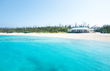 Cobalt blue of the sea and the sky, Minnajima Island, okinawa, japan / 沖縄水納島ビーチ　コバルトブルーの海と空
