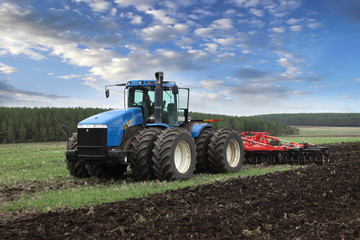 tractor - 123327816