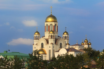 Fototapeta na wymiar Yekaterinburg, Cathedral on the Blood