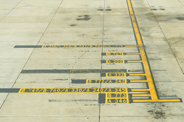 Arear Aircraft parking ,Yellow taxi line for parking