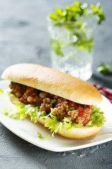 Sandwich with minced meat