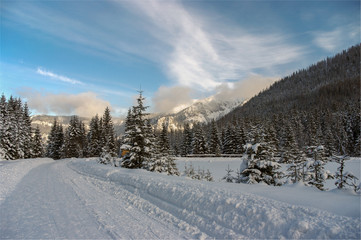 Fototapeta na wymiar Beautiful scenery of snowy mountains